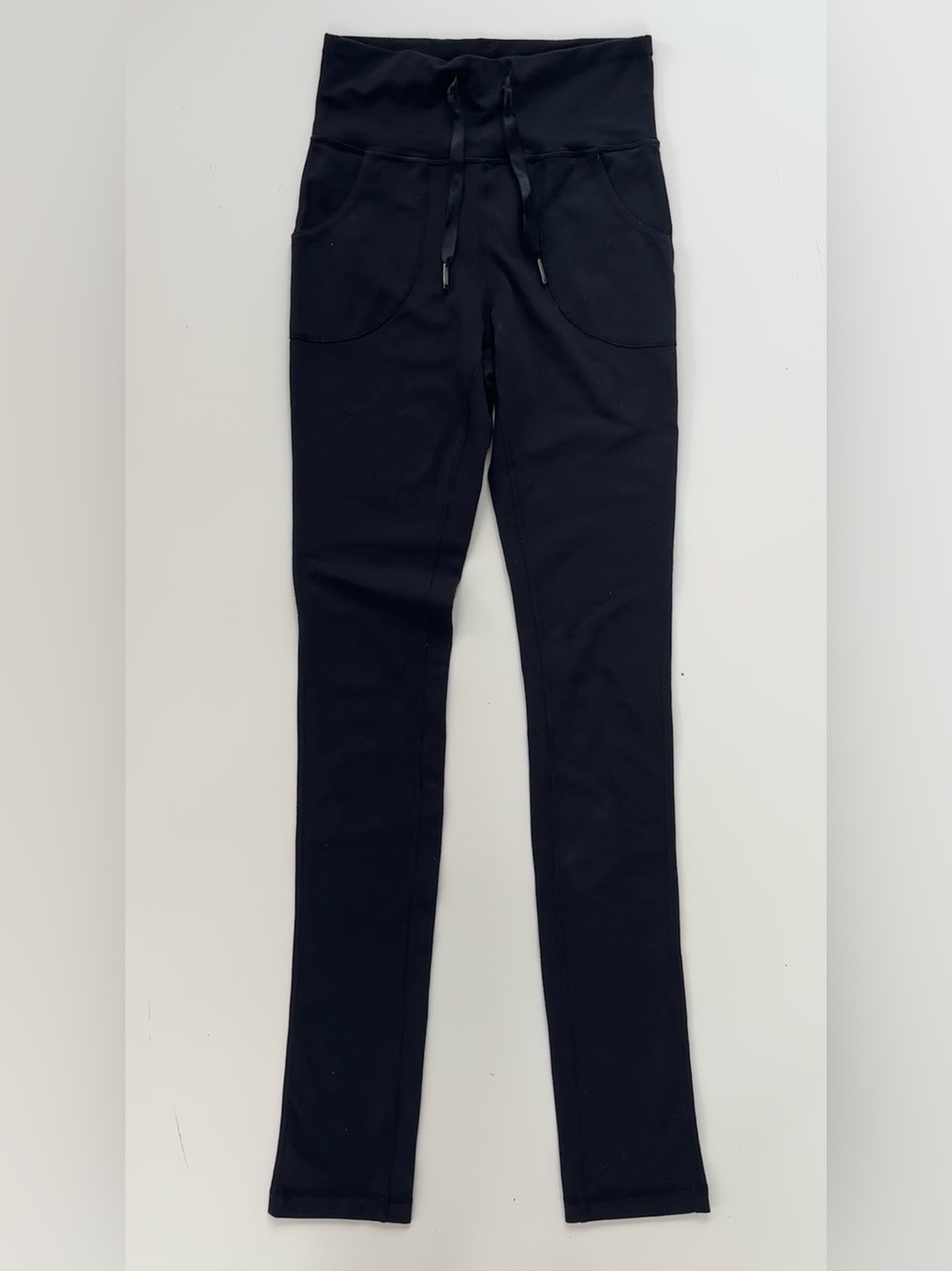 Lululemon Women's Black Skinny Pants Slim Leg with Drawstring High Waist Size 6
